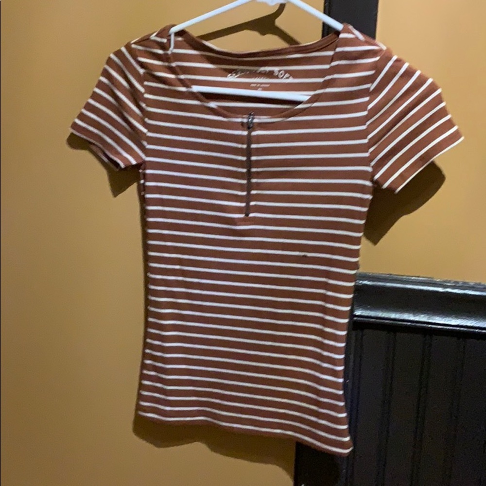 Aeropostale White and brown stripes